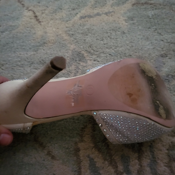 Coloriffics sparkly high heels. Size 6 - Picture 7 of 7